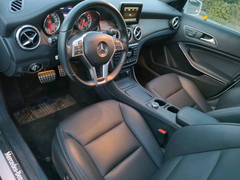 徐州16年奔驰GLA8