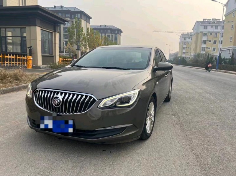 青岛17年别克英朗2