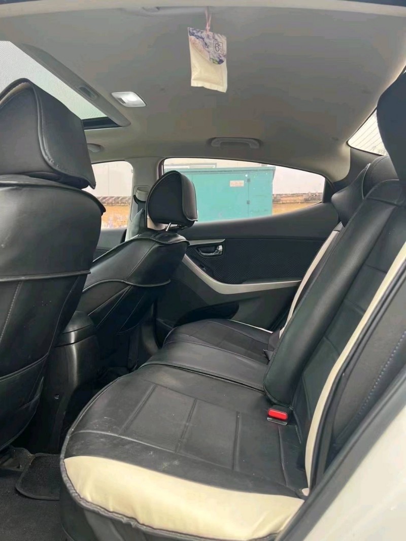 北京14年现代朗动6