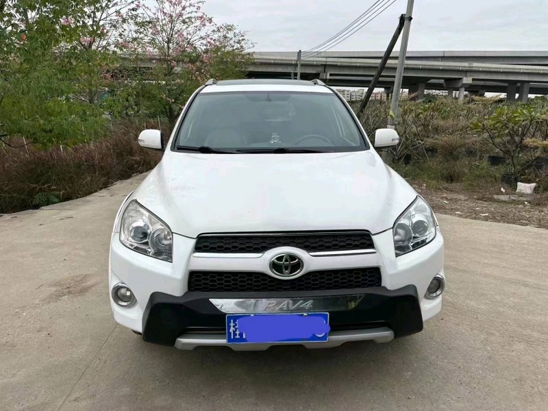 中山12年丰田RAV48