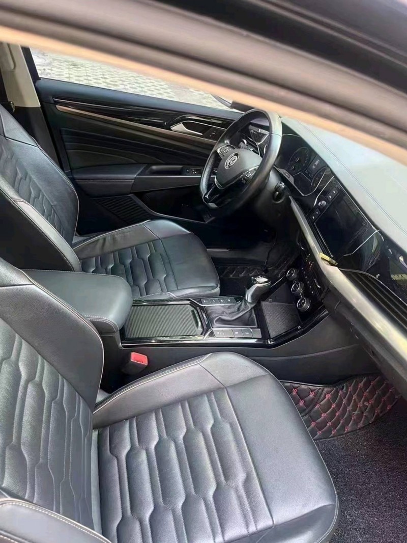 吉安19年大眾帕薩特8