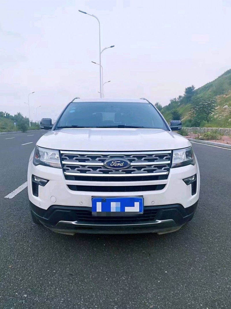 枣庄18年福特探险者1