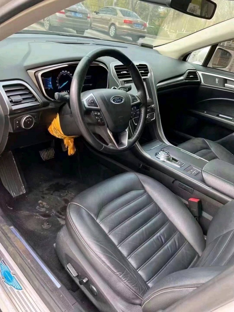 东营17年福特蒙迪欧5