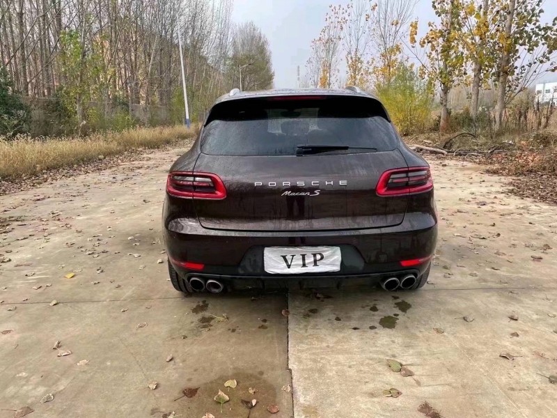 东营15年保时捷Macan3
