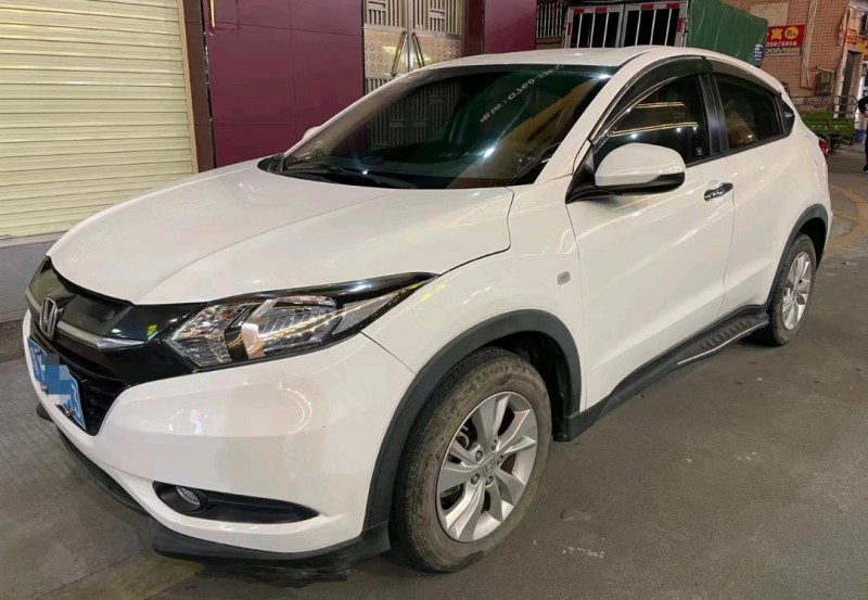 中山16年本田缤智2