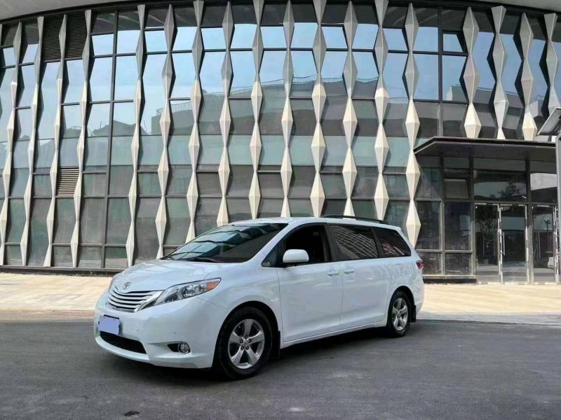 邯郸18年丰田塞纳8