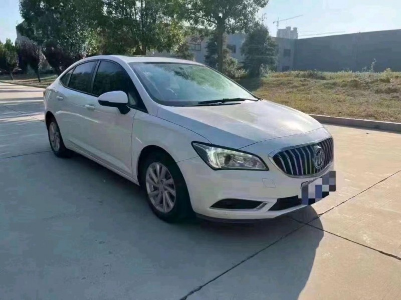 北京17年别克威朗2