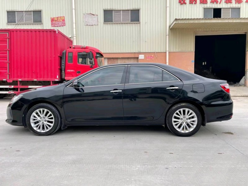 东莞16年丰田凯美瑞8