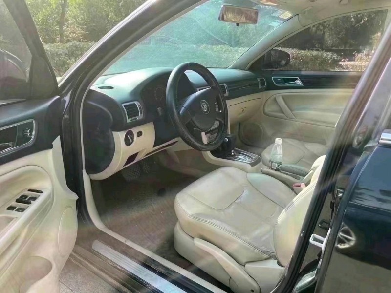 济宁09年大众帕萨特8