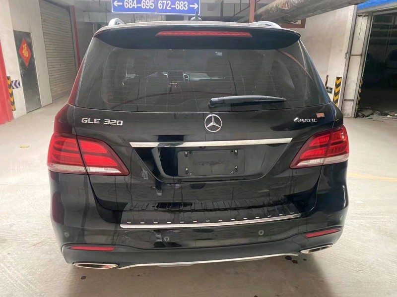 枣庄17年奔驰GLE8