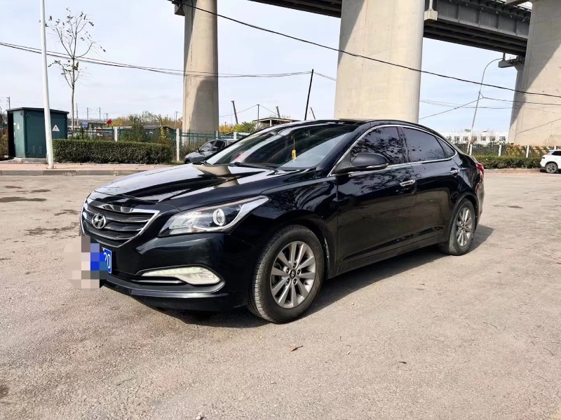 青岛16年现代名图5