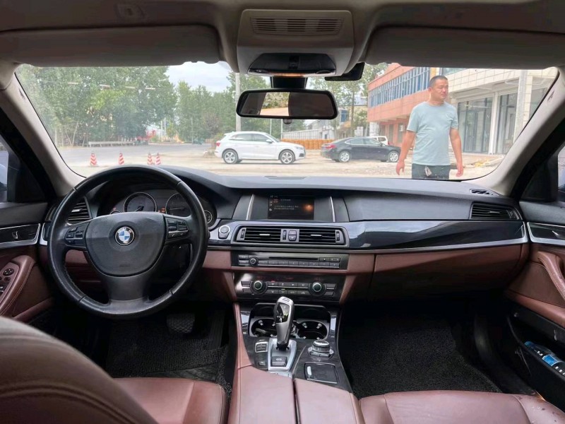 北京14年宝马5系8