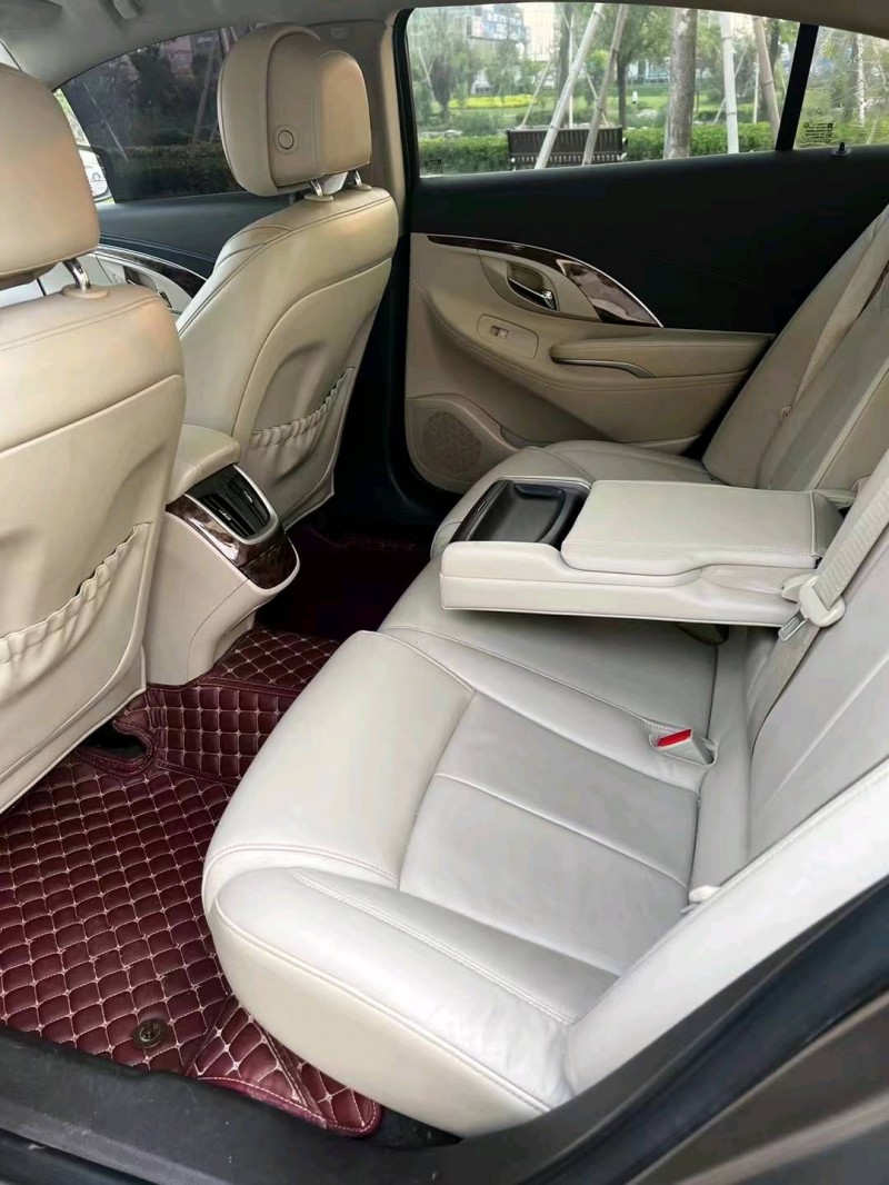 徐州16年别克君越5