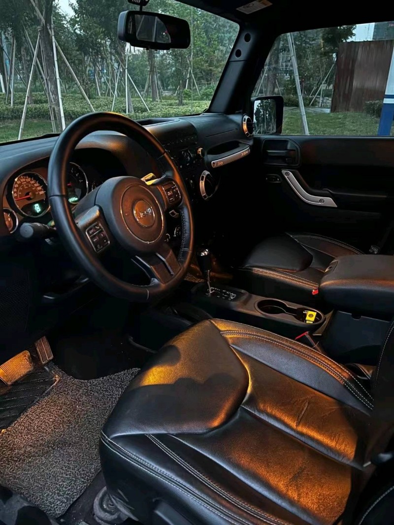 徐州18年Jeep牧马人7