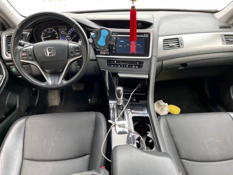 东莞16年本田思铂睿6