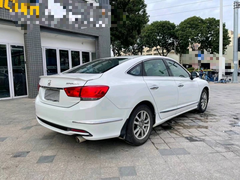 东莞16年本田思铂睿3