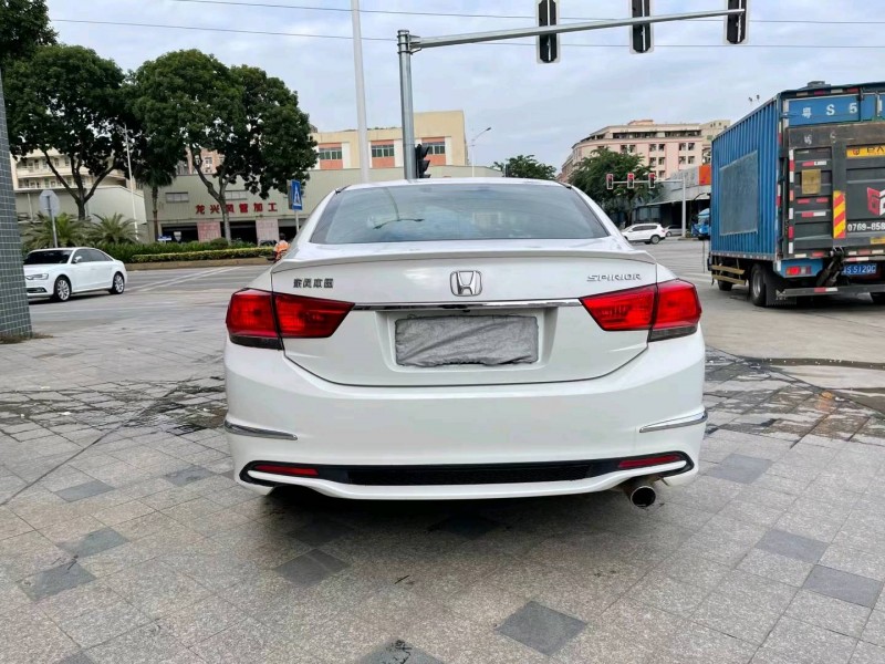 东莞16年本田思铂睿1