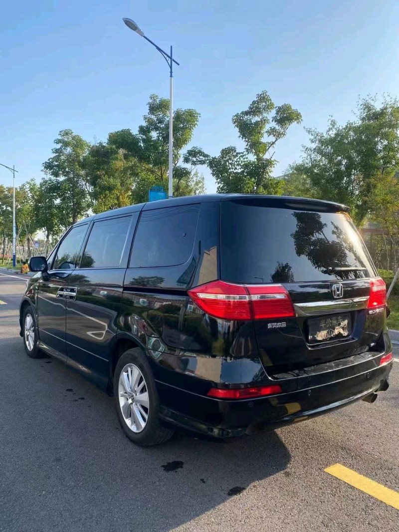 徐州13年本田艾力绅8