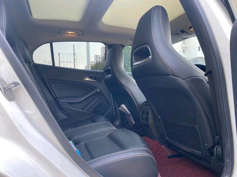 青岛18年奔驰GLA2