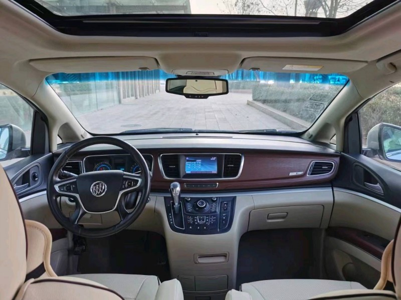 邢台16年别克GL84