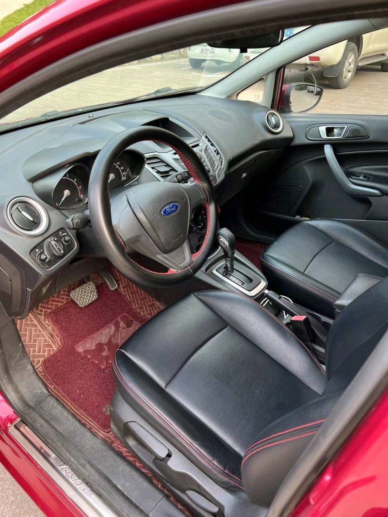 邢台14年福特嘉年华6