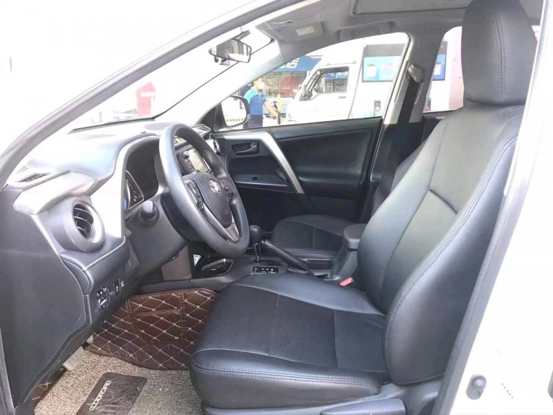 广州18年丰田RAV43