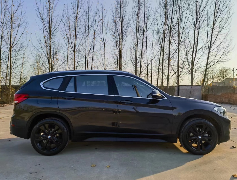 北京21年宝马X14