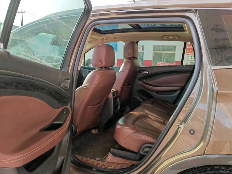 保定15年别克昂科威5