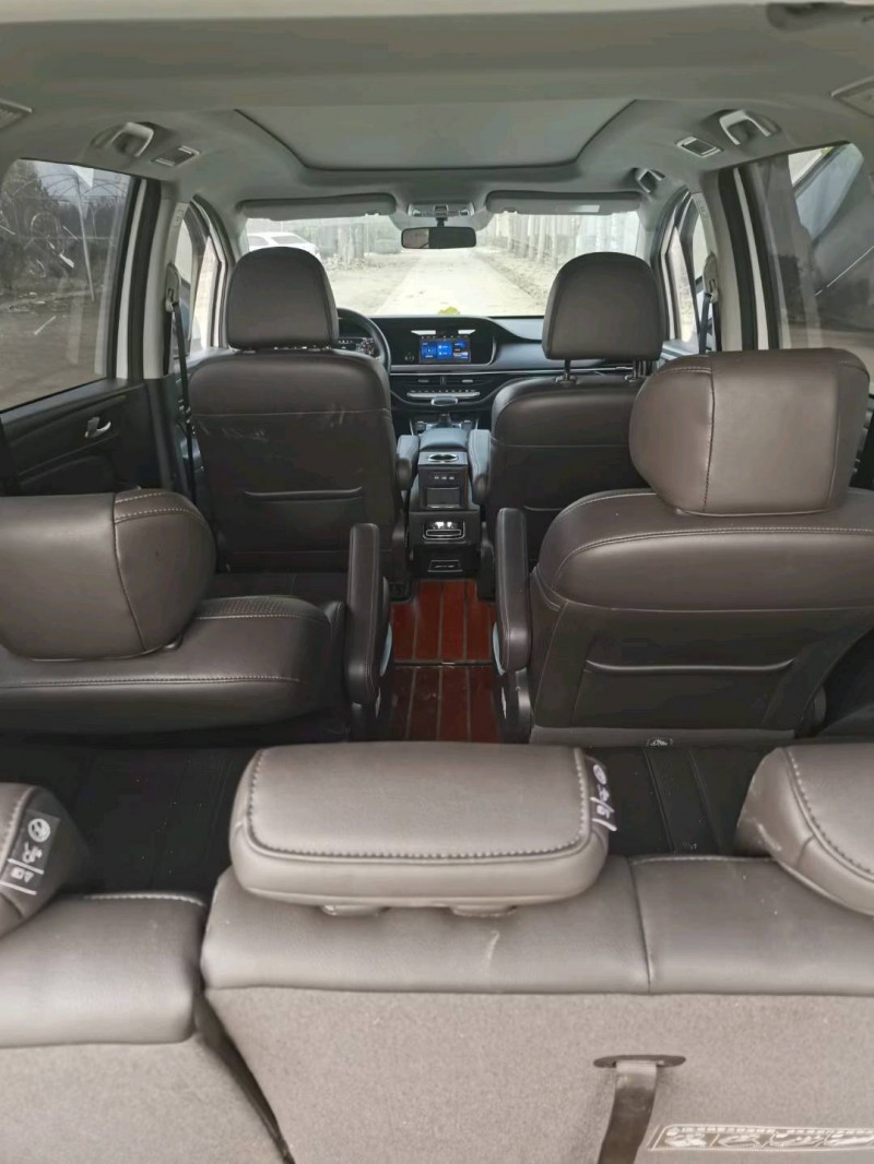 保定20年传祺M65