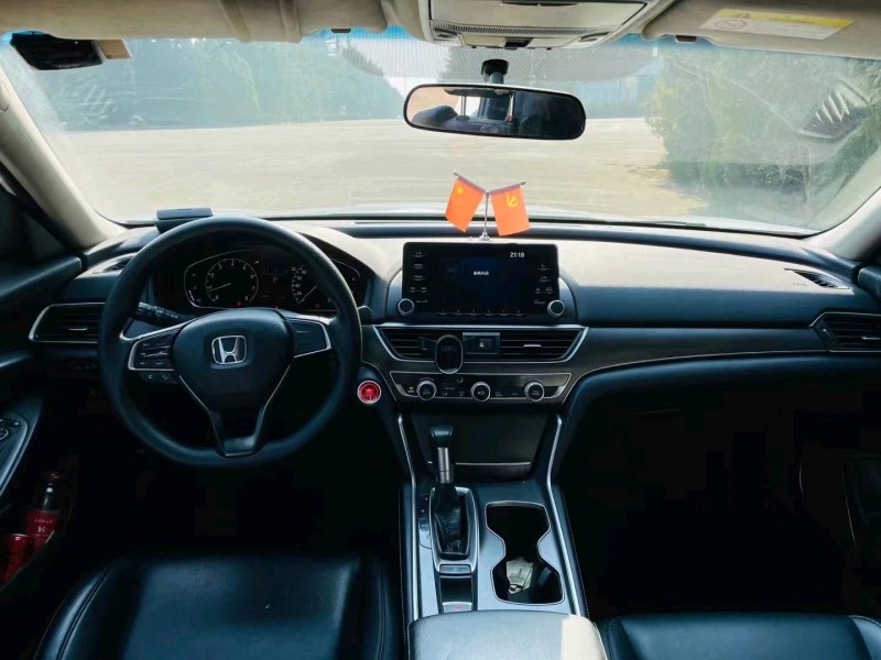 烟台19年本田雅阁4