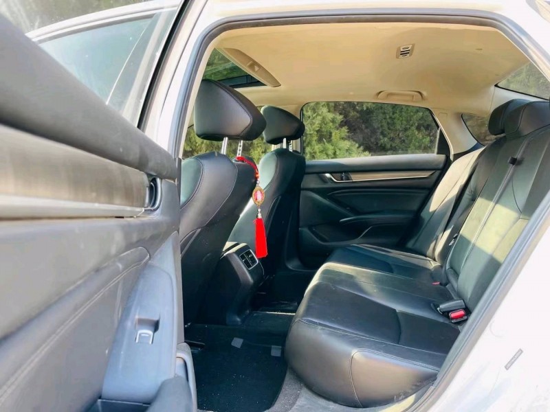 烟台19年本田雅阁3