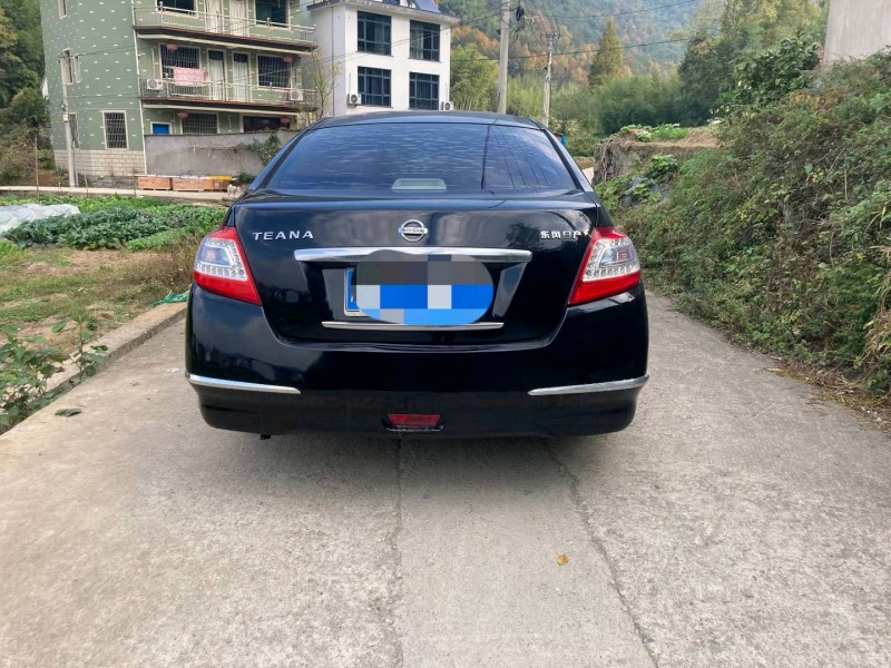 嘉兴12年日产天籁2