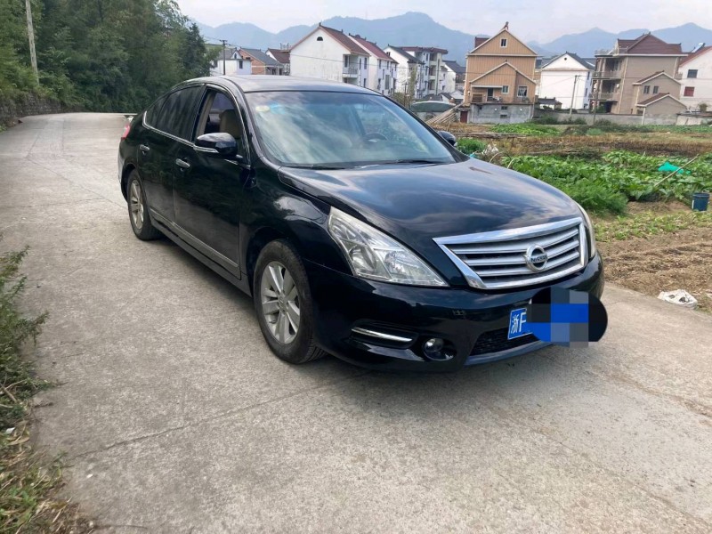 嘉兴12年日产天籁4
