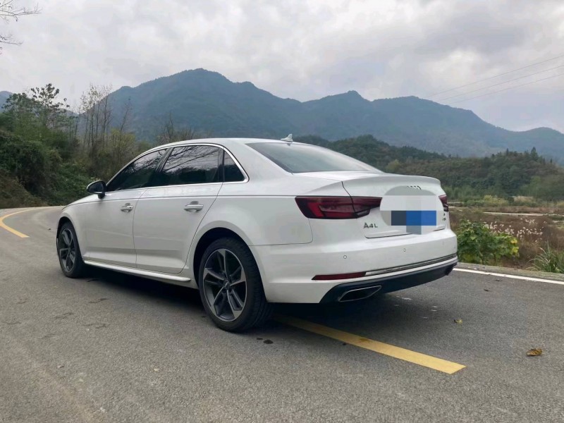 嘉兴19年奥迪A4L6