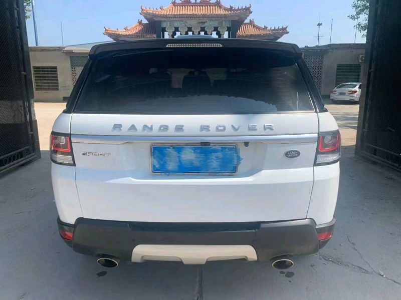保定15年路虎揽胜运动9