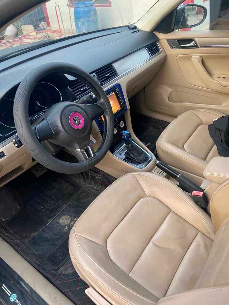 保定13年大众宝来8