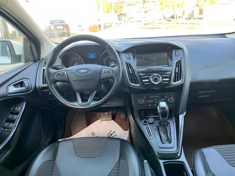 邯郸17年福特福克斯5