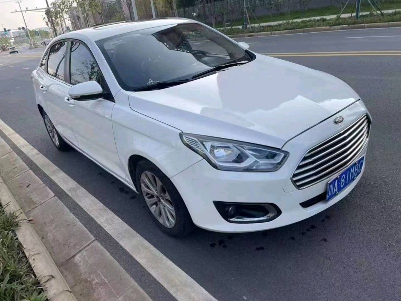 宜昌17年福特福睿斯6