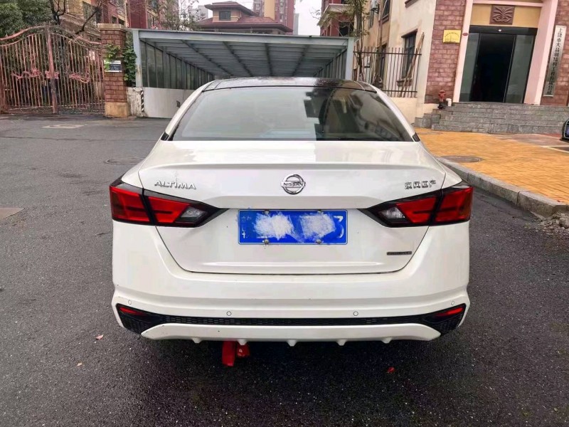 嘉兴20年日产天籁4