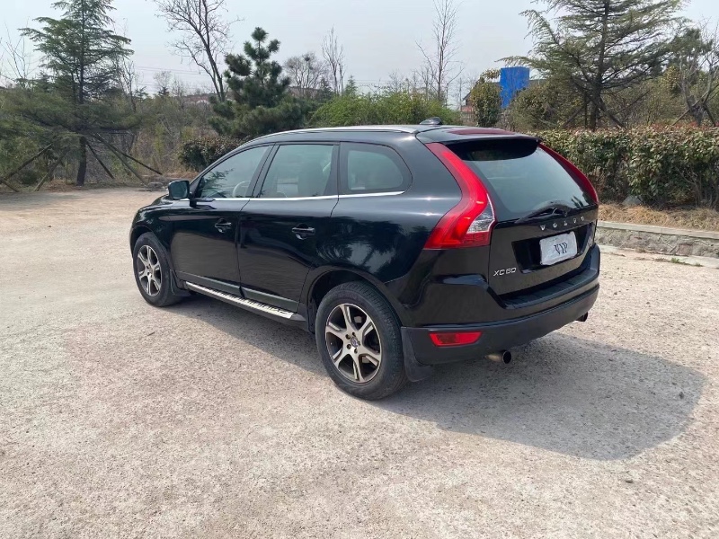 青岛12年沃尔沃XC606