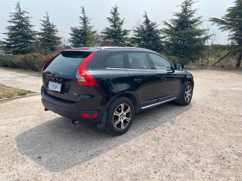 青岛12年沃尔沃XC609