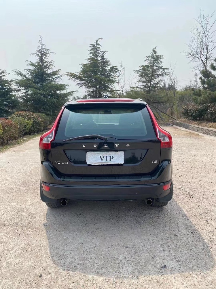 青岛12年沃尔沃XC608