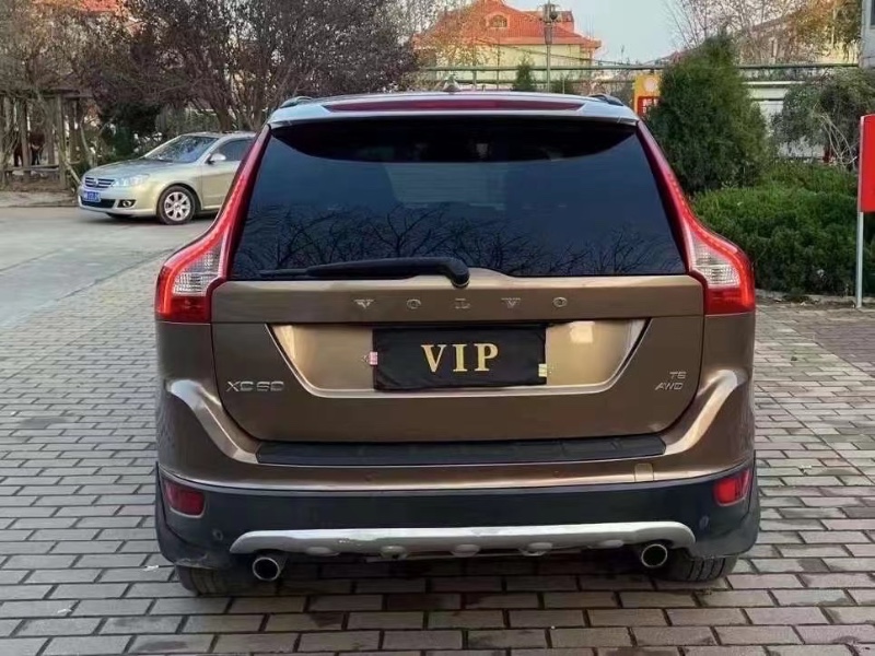 青岛10年沃尔沃XC602