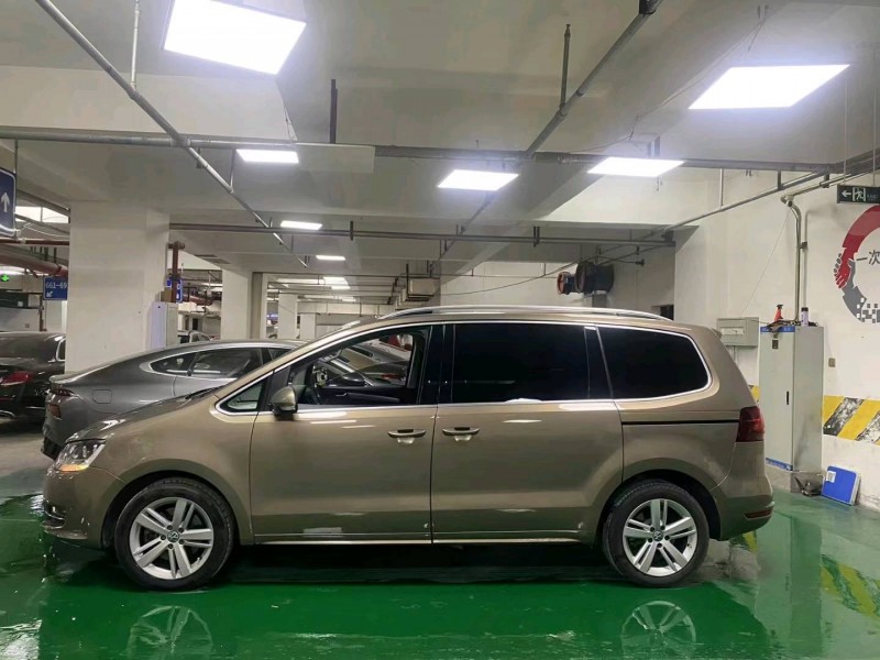 成都18年大众夏朗8