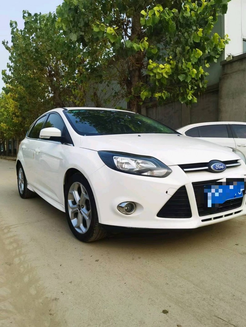 保定14年福特福克斯2