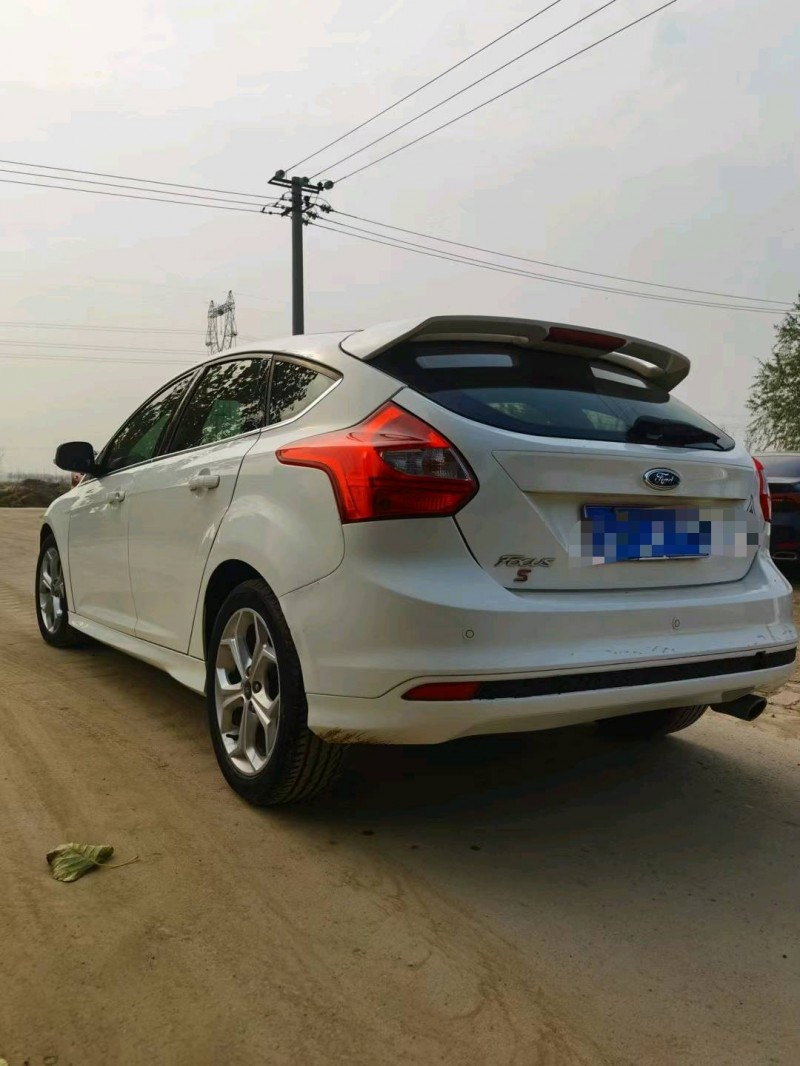 保定14年福特福克斯7