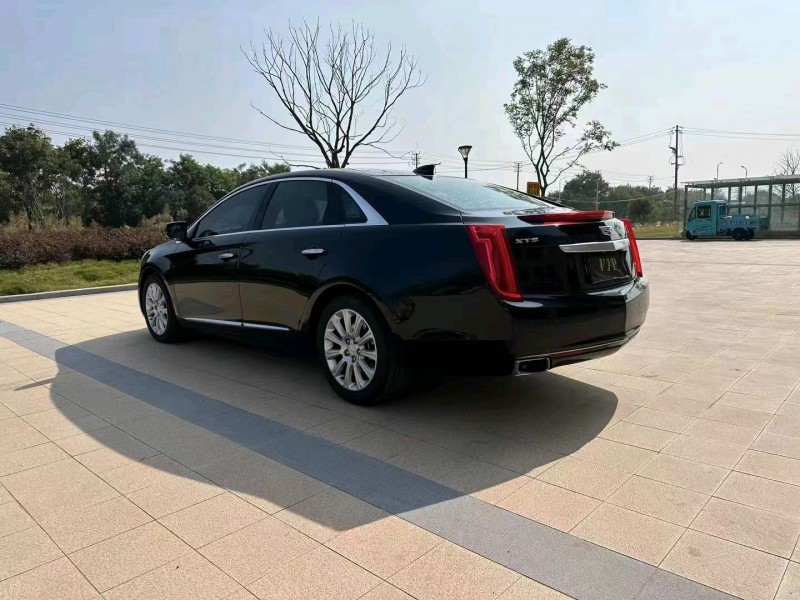 济南17年凯迪拉克XTS7