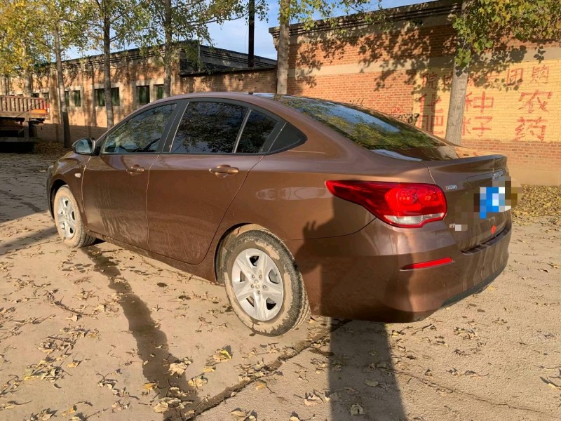 保定18年雪佛兰科沃兹1