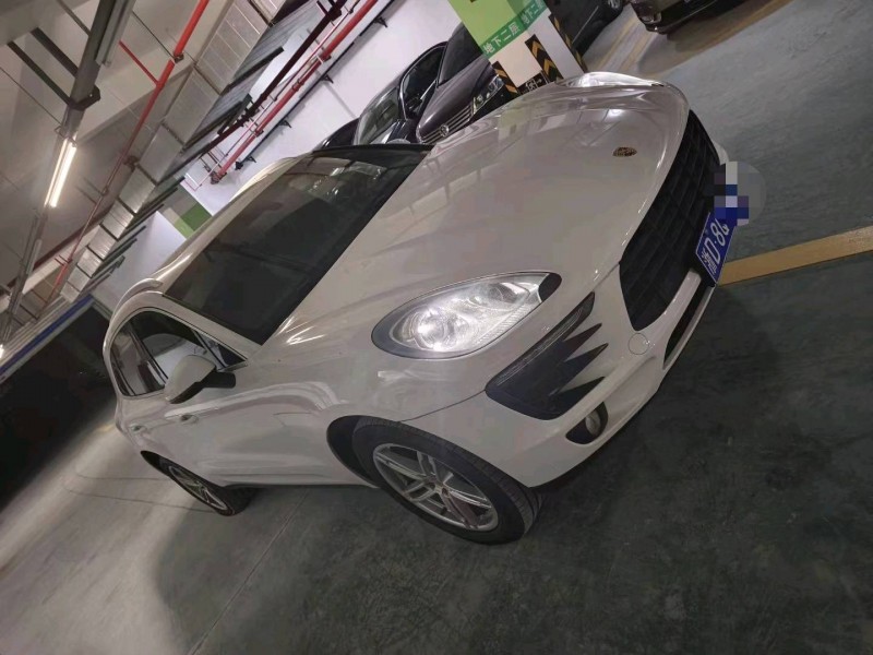 济南15年保时捷Macan7