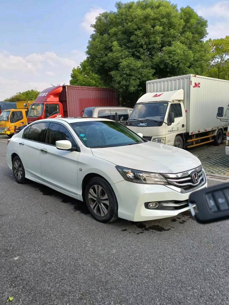 嘉兴15年本田雅阁2